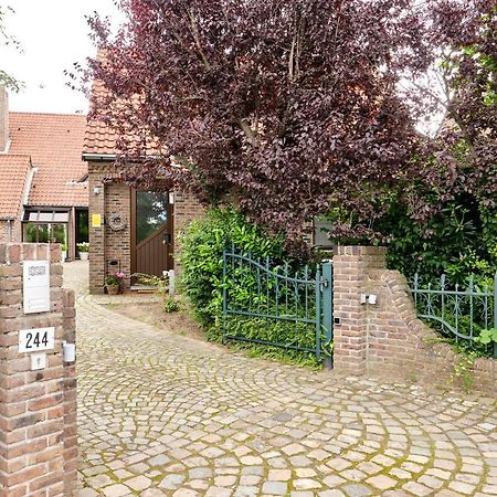 Pieters Huis Kinrooi Exterior photo